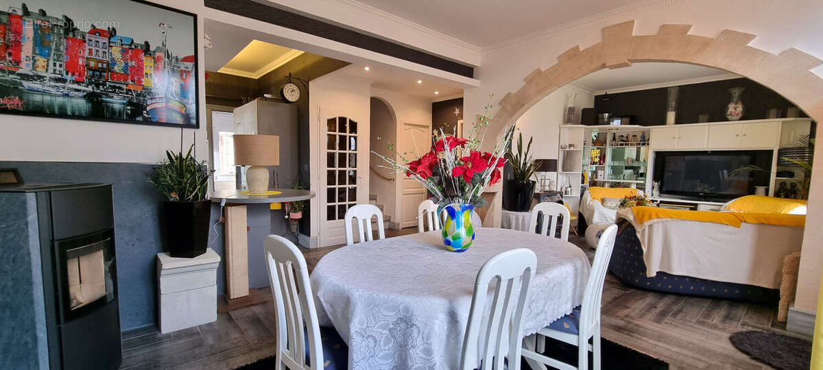 Maison avec appartement à deux pas de la gare - photo 2