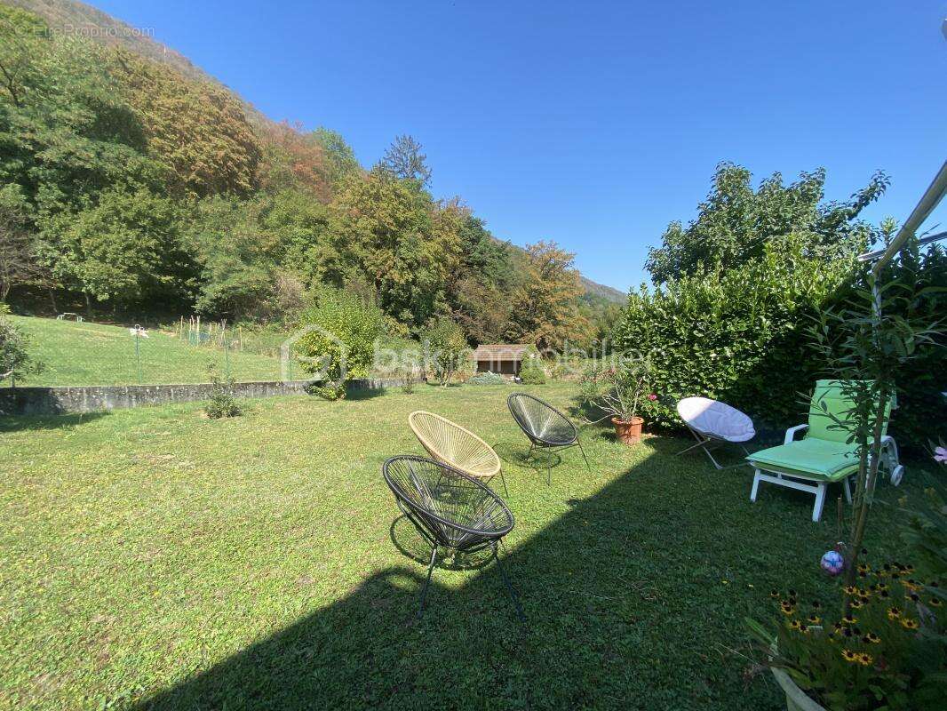 Appartement à SEVRIER