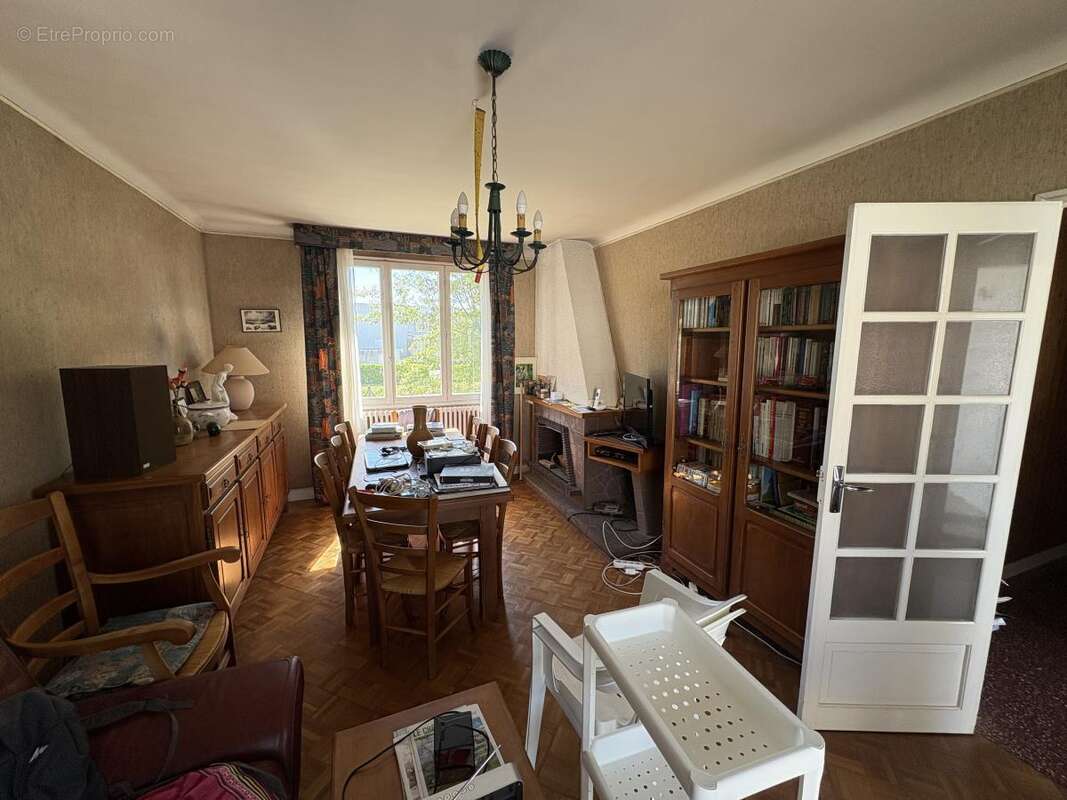 Maison à CELLES-SUR-BELLE