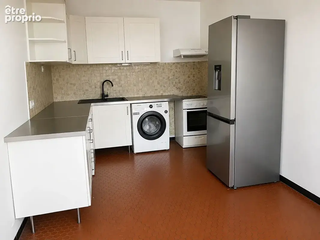 Appartement à COURBEVOIE