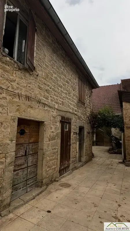 Immeuble de caractère avec ancien commerce, habitation et dépendance - photo 23