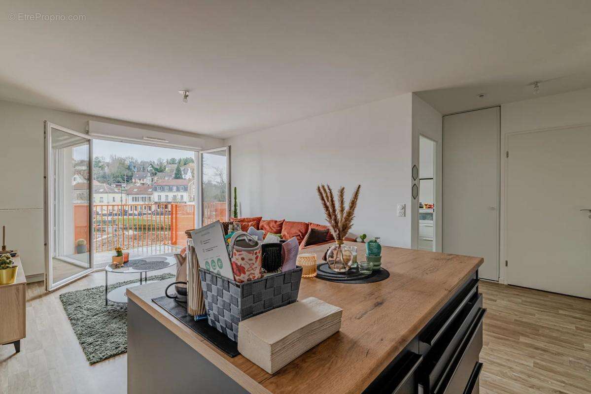 Appartement à CORBEIL-ESSONNES