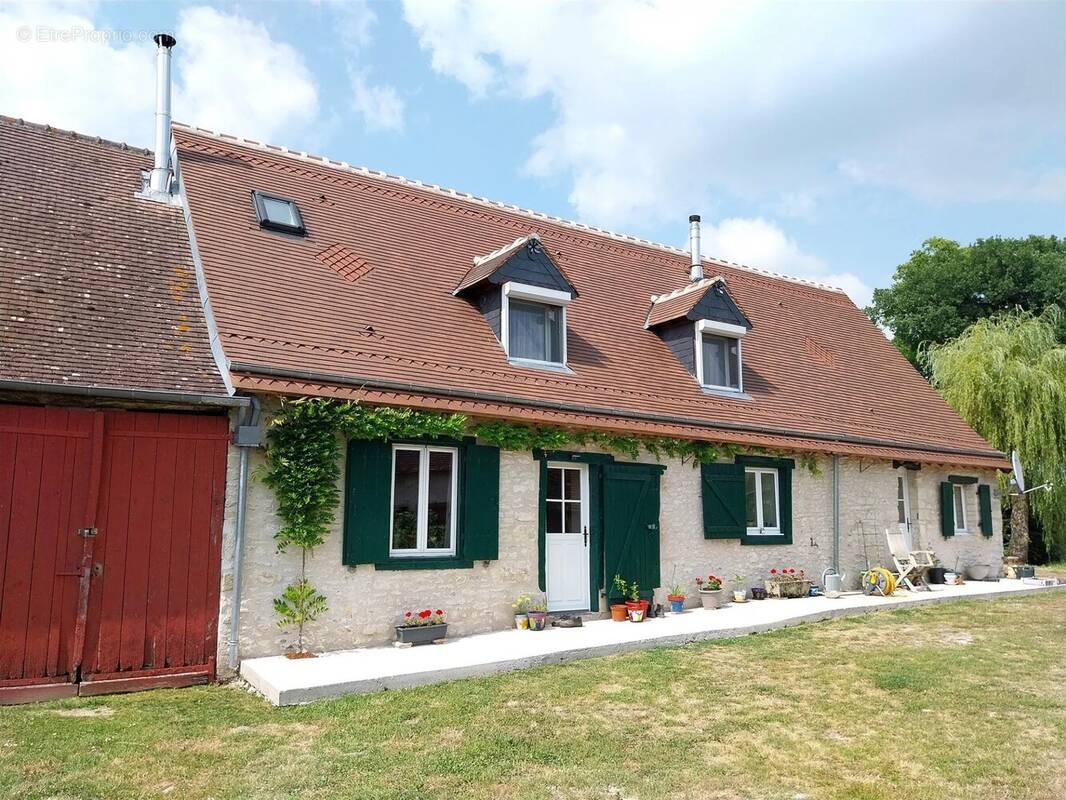 Maison à MEZIERES-EN-BRENNE