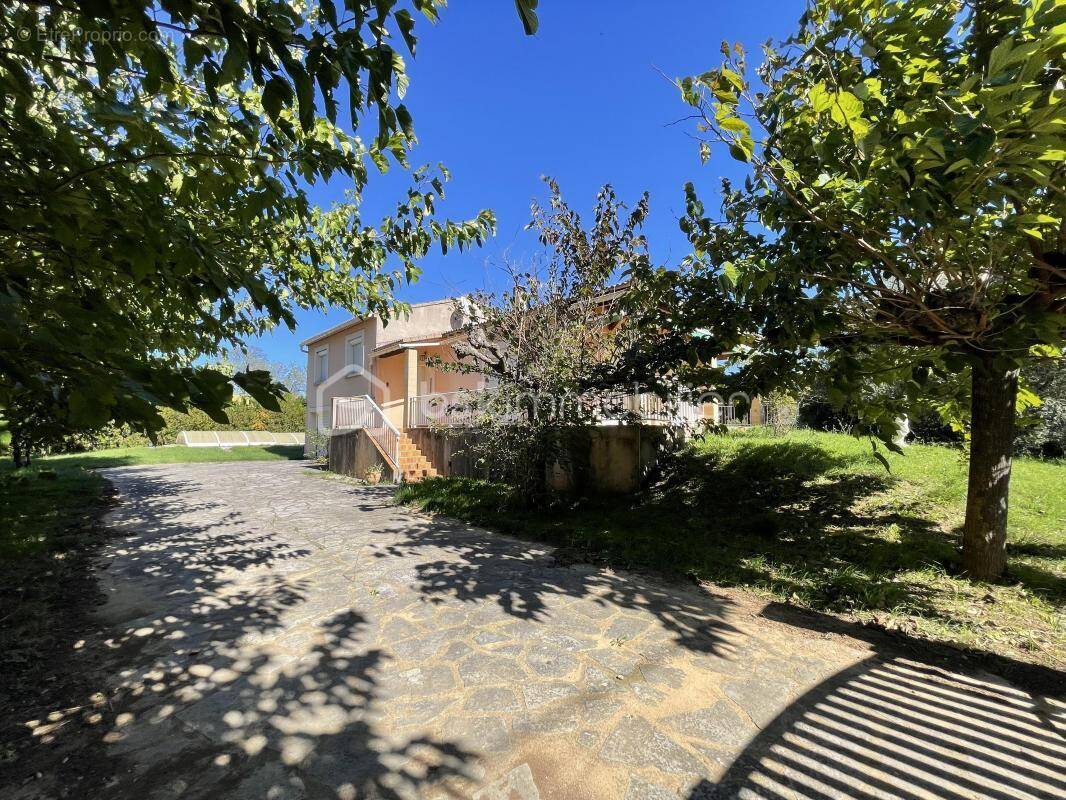 Maison à BAGNOLS-SUR-CEZE