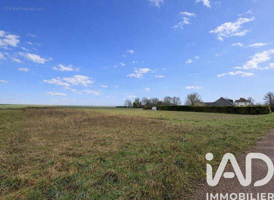 Photo 1 - Terrain à LAINES-AUX-BOIS