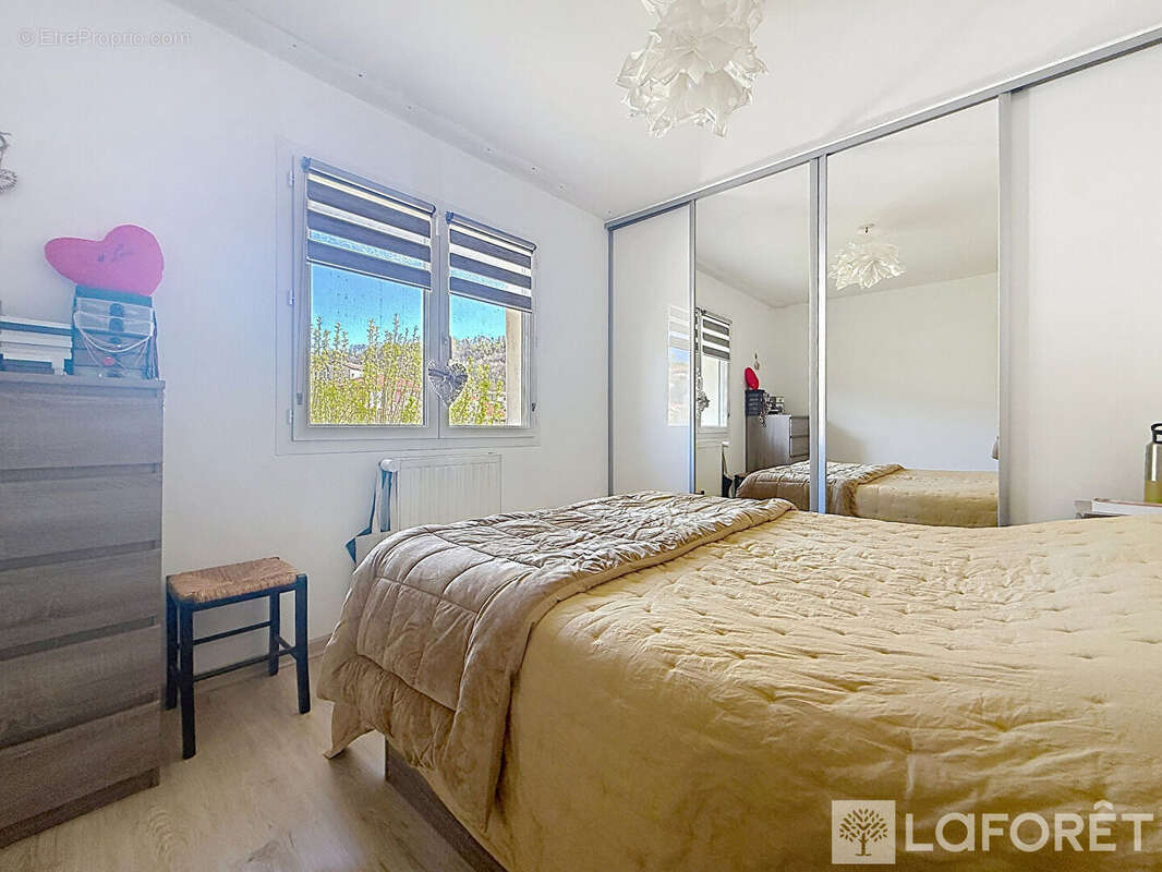 Maison à BOURGOIN-JALLIEU