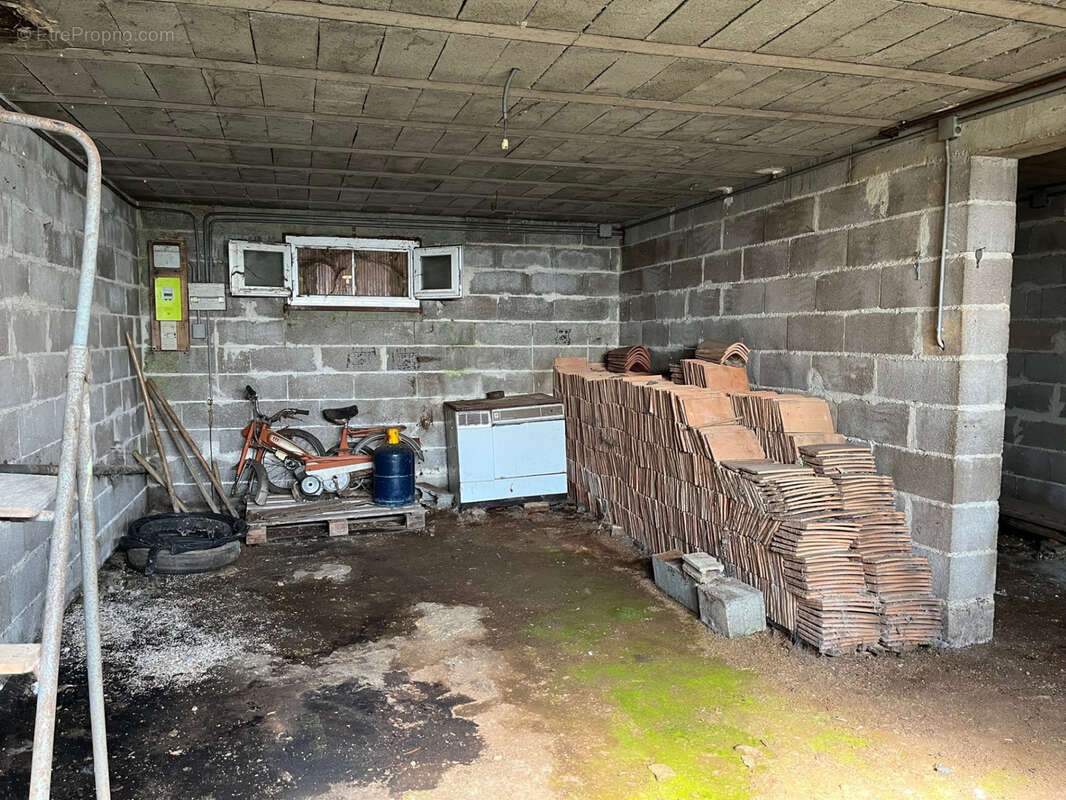 Maison à SAINT-PRIEST-LES-FOUGERES