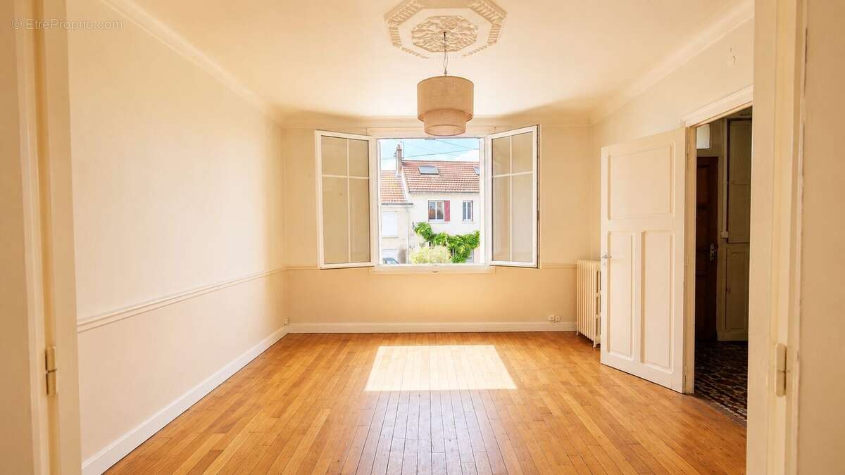 Maison 86 m² à Saint-Pierre-Des-Corps  - photo 7