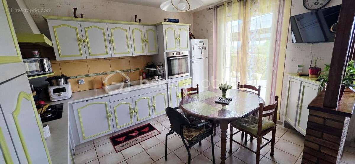 Maison à LES LOGES-MARCHIS