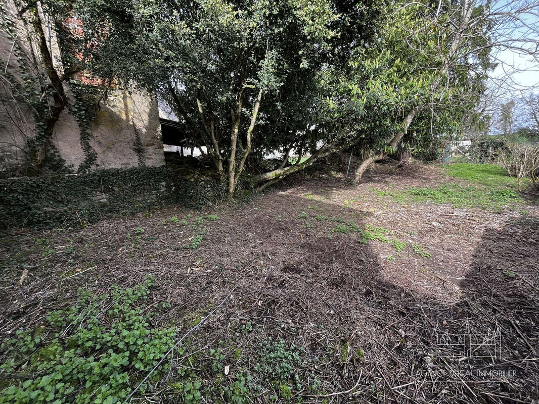 Maison 160 m² à Saint-Sulpice  - photo 5