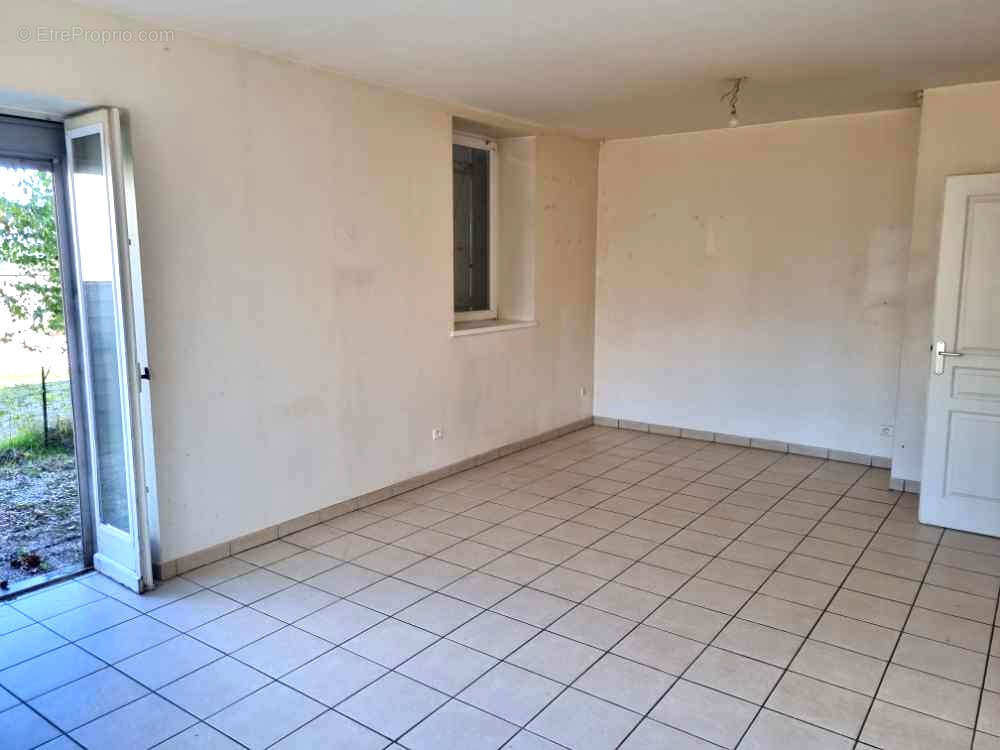 Appartement à BRUYERES