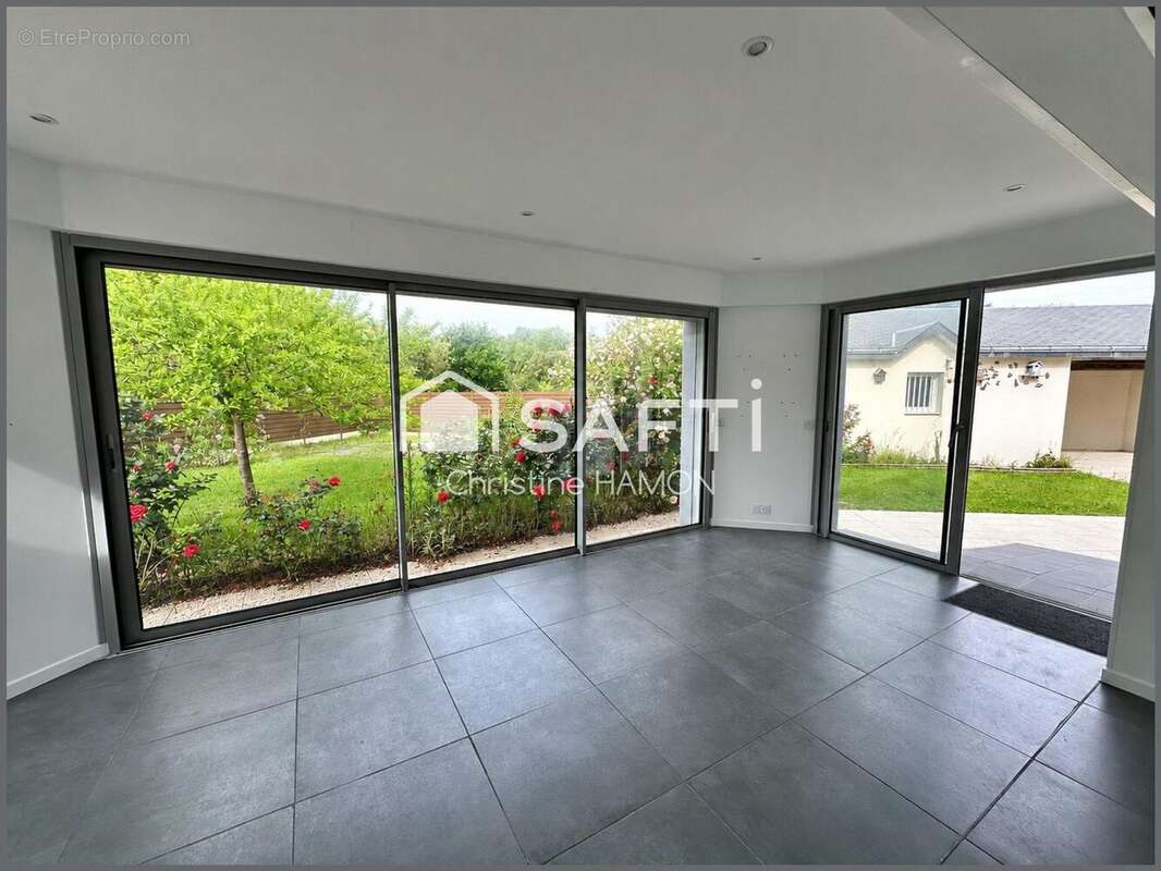 Photo 4 - Maison à LA TURBALLE