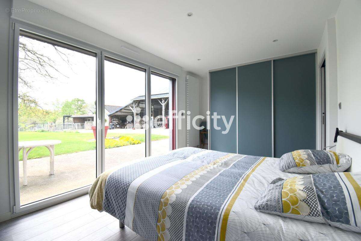 Maison à VAL-D&#039;IZE