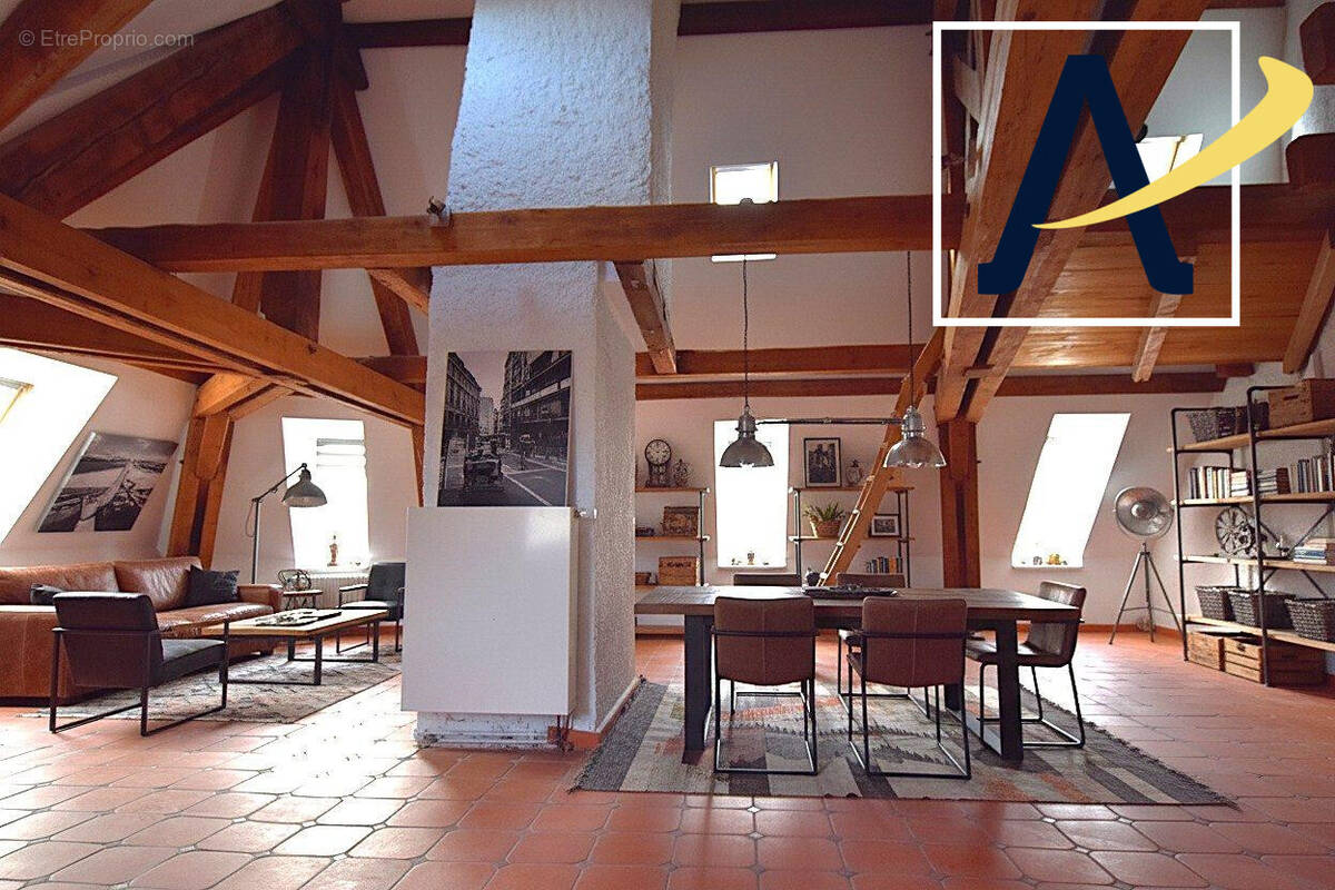 salon séjour IA - Appartement à BELFORT