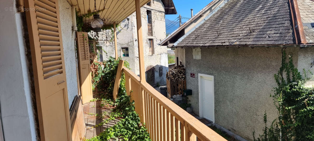 Maison à SAINT-JEAN-DE-LA-PORTE