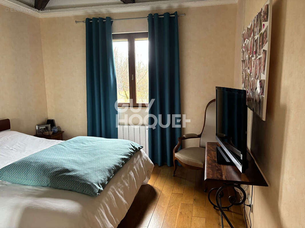 Maison à CLARAFOND-ARCINE