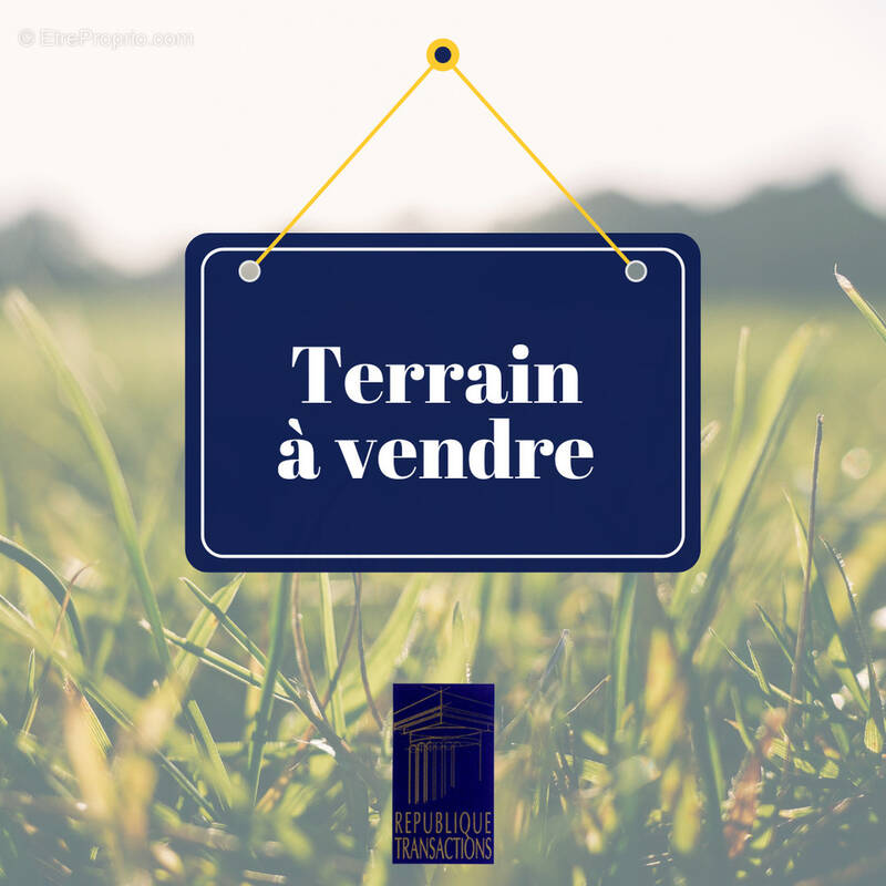 Terrain à PALLEAU