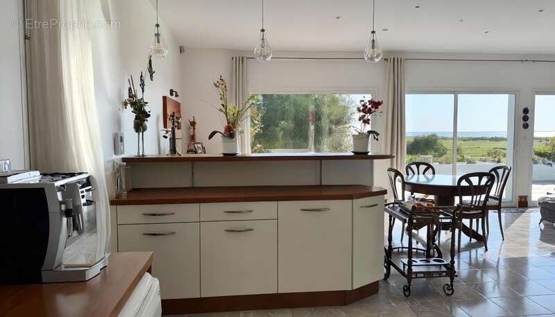 Maison à PORT-DES-BARQUES