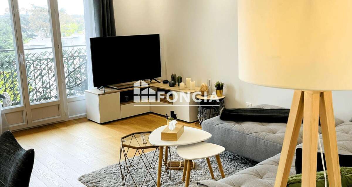 Appartement à TASSIN-LA-DEMI-LUNE