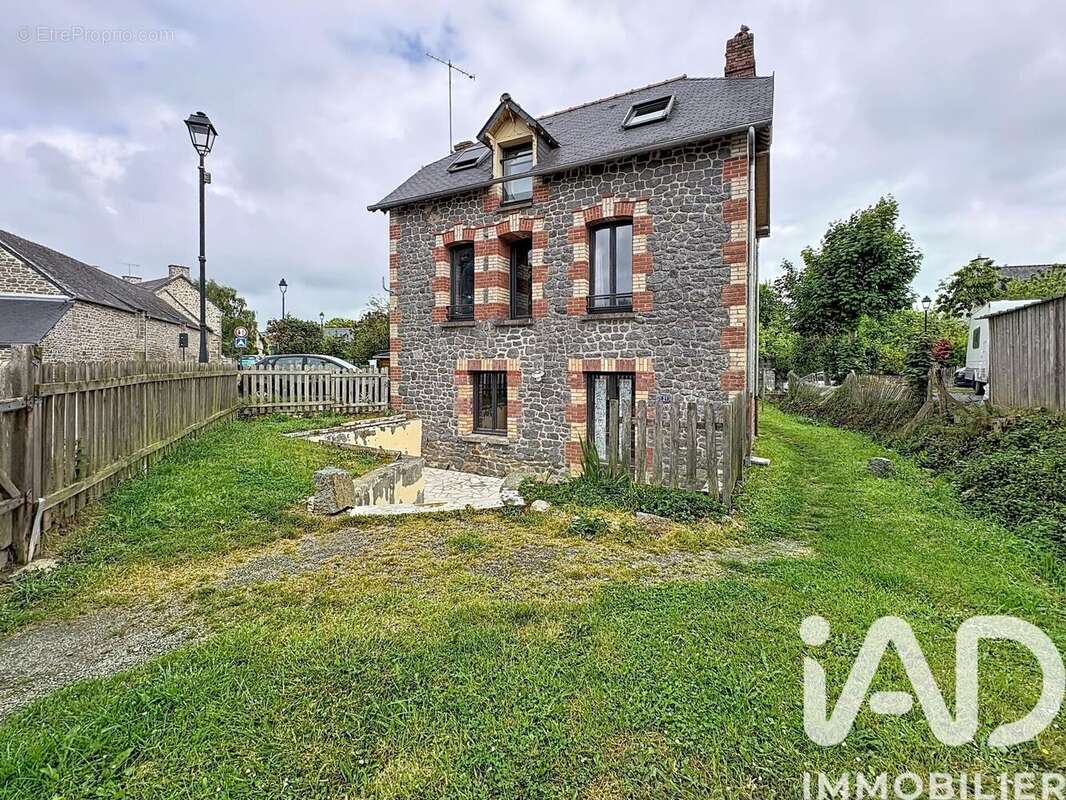 Photo 1 - Maison à LE TRONCHET