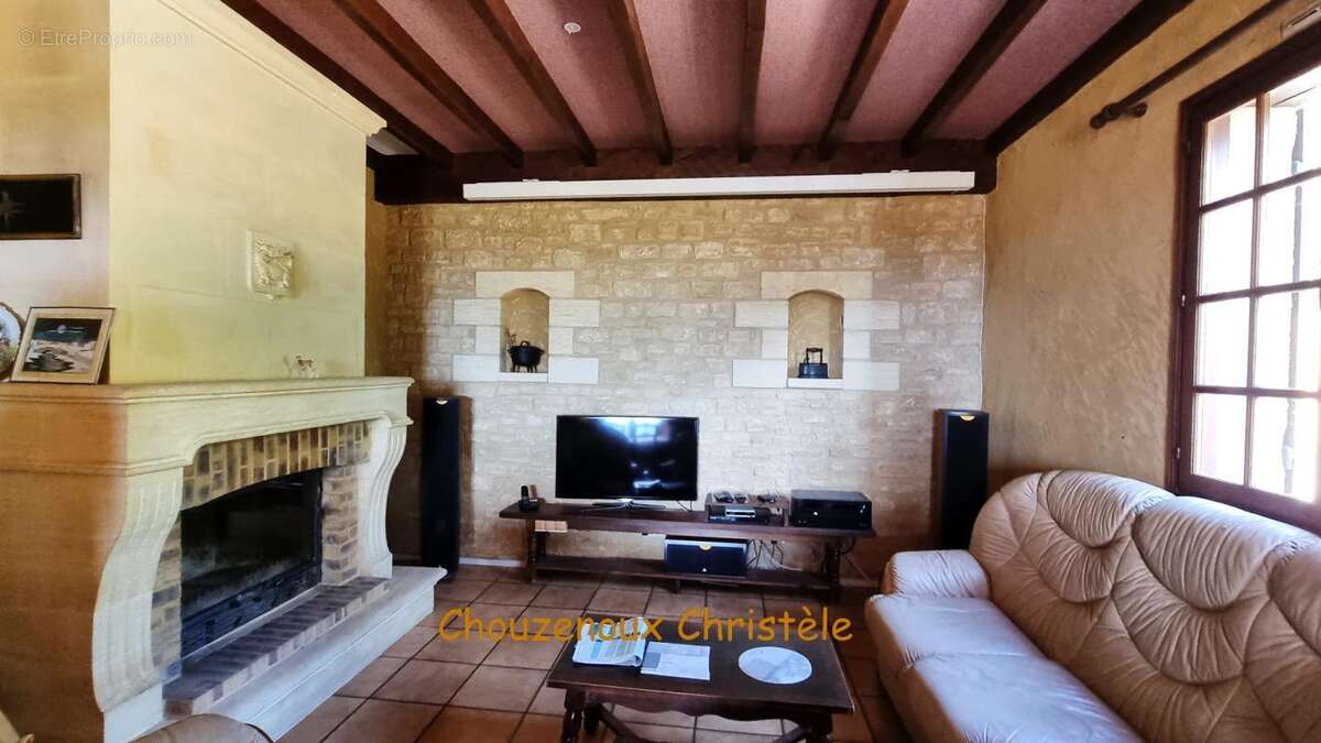 24200 Sarlat La Caneda :Maison et gîte, dépendances et piscine sur 5000m² - photo 4