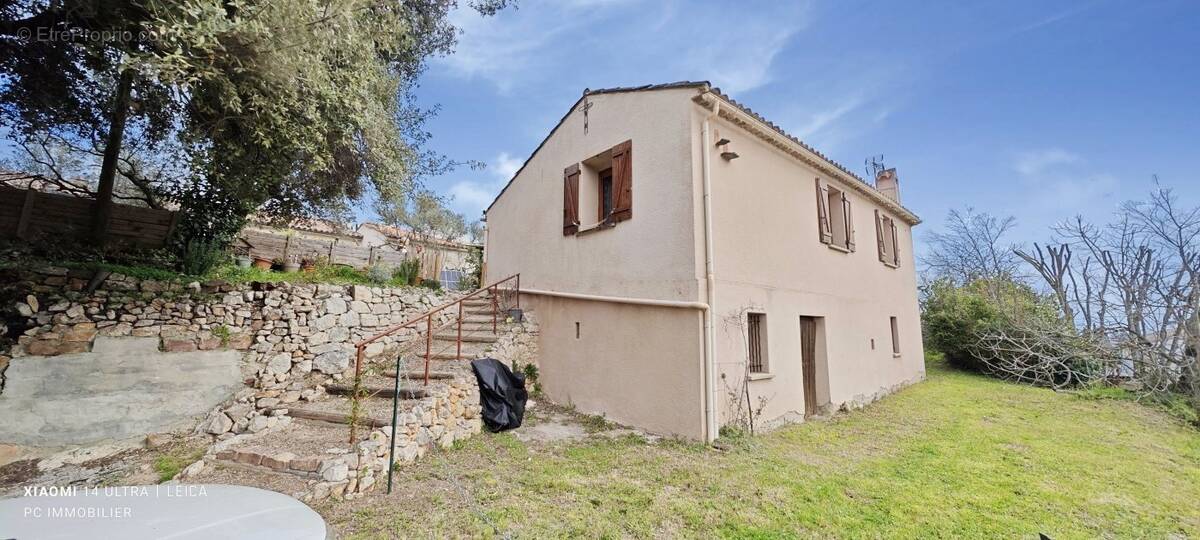 Maison à TRANS-EN-PROVENCE