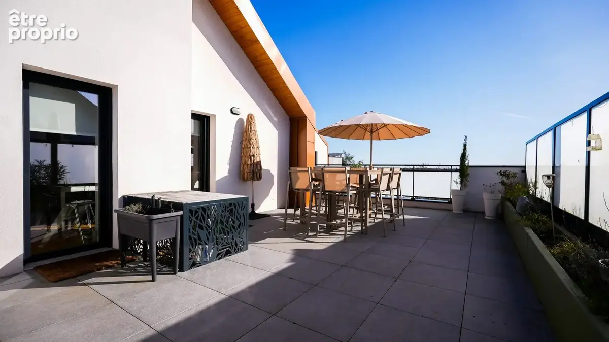 Appartement 86 m² à Saint-Jean-De-La-Ruelle  - photo 4