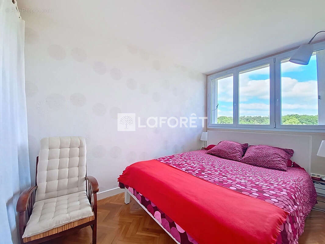 Appartement à VERNEUIL-SUR-SEINE
