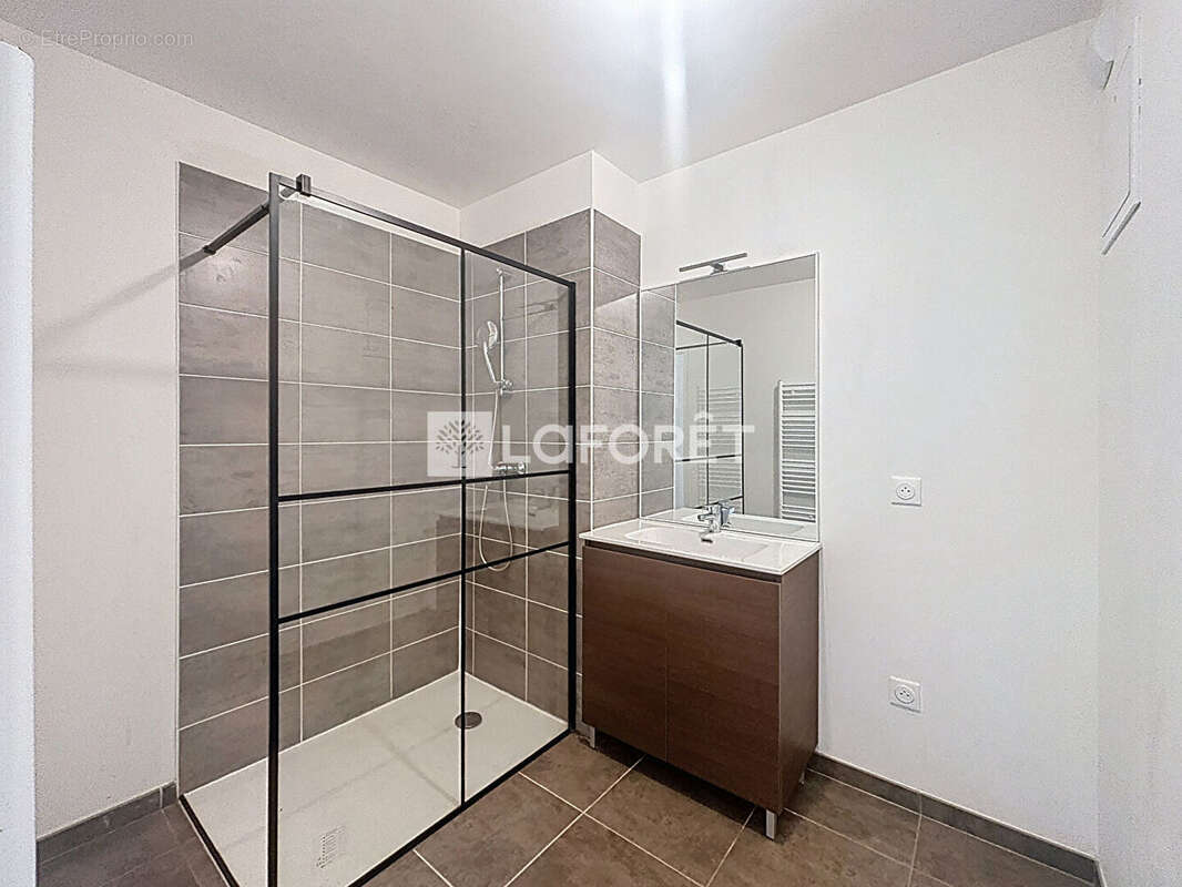 Appartement à RILLIEUX-LA-PAPE