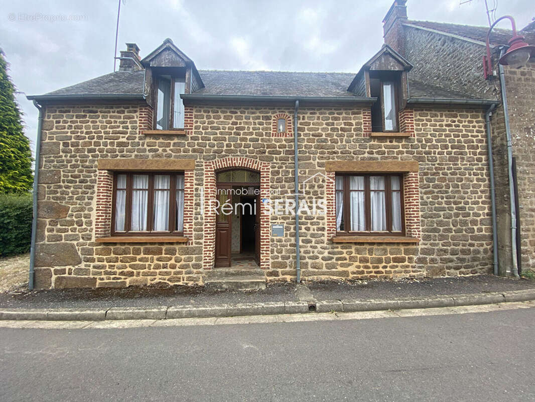 Maison à SAINT-FRAIMBAULT