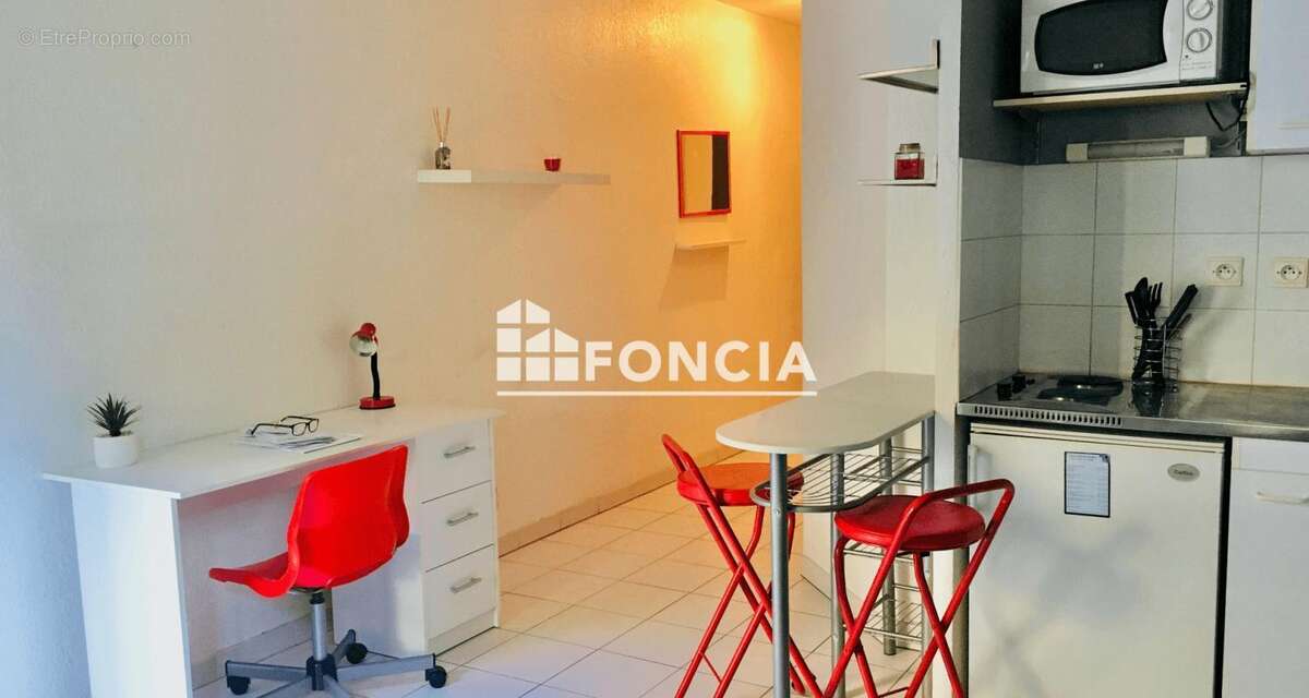 Appartement à MARSEILLE-5E