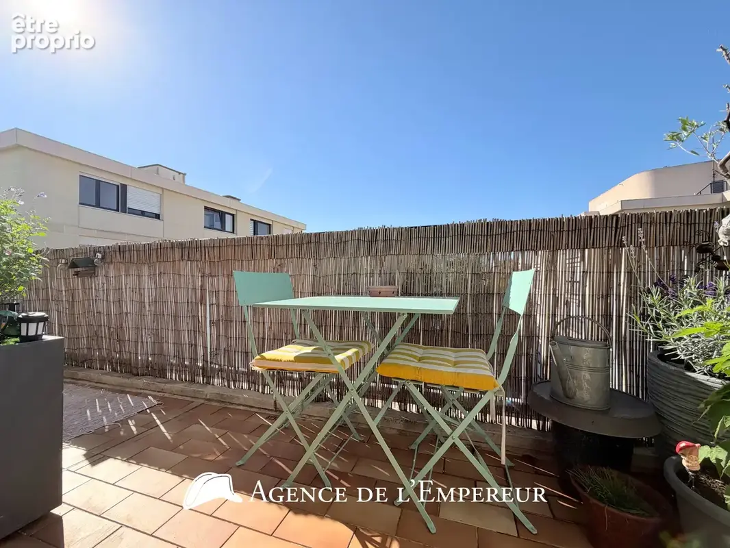 STUDIO (T1), 29,33 m2, dernier étage balcon, cave et parking. DPE D - photo 4