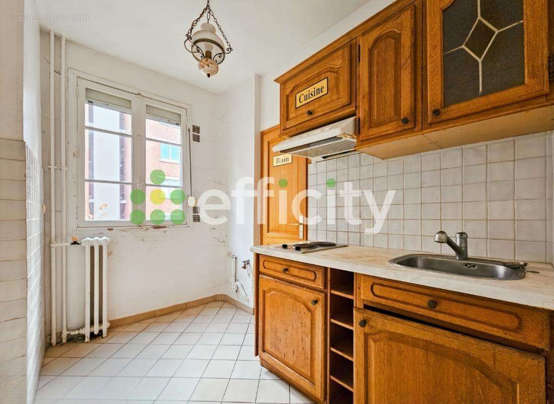 Appartement à PARIS-14E