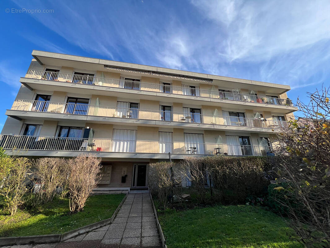 Appartement à LIVRY-GARGAN
