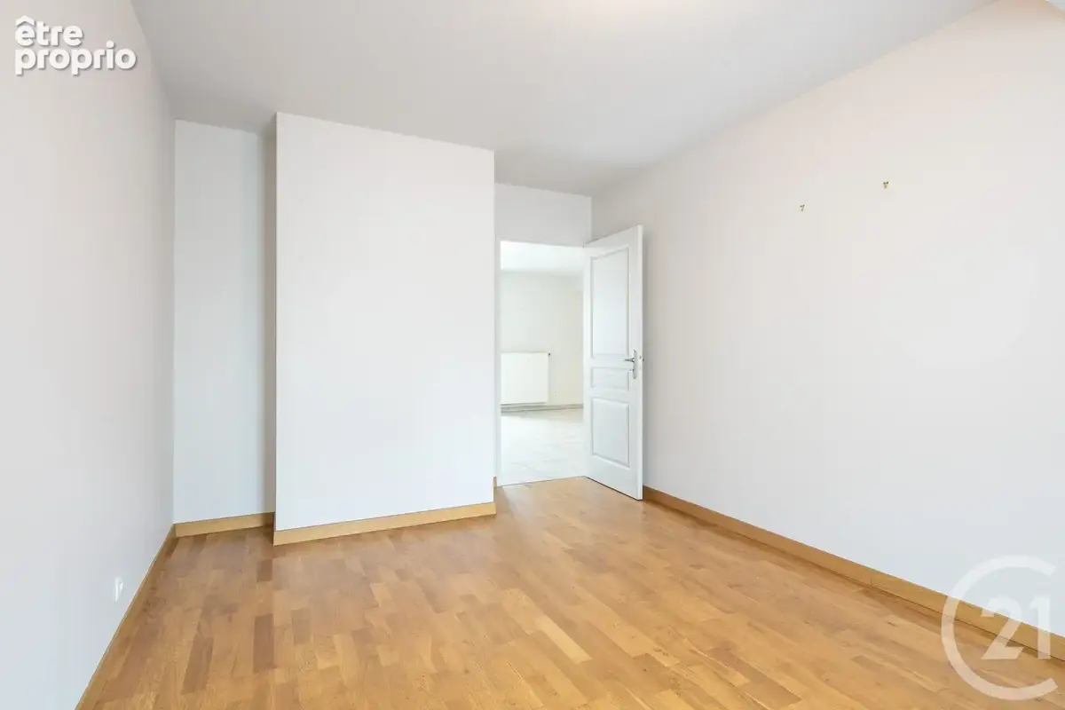 Appartement 4 pièces 84 m² à vendre à La Tronche (38700) - photo 6