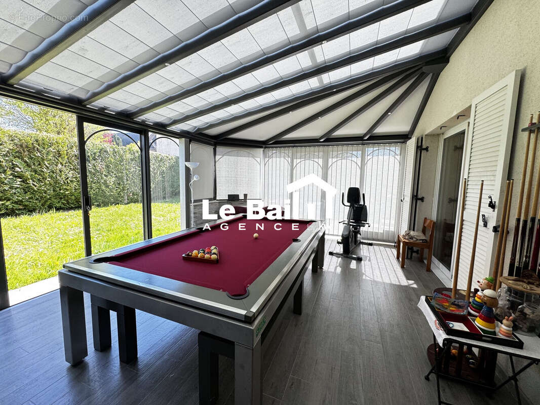 Maison 131 m² à Osny  - photo 5