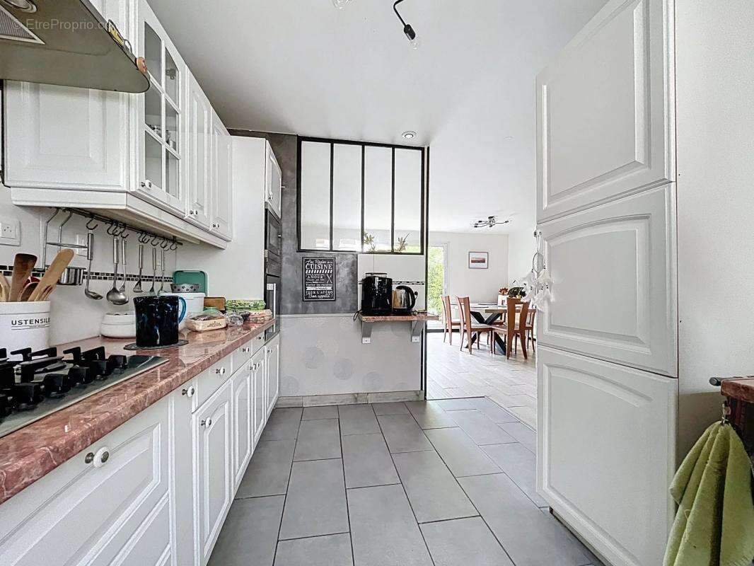 Maison à MONTIGNY-LE-BRETONNEUX