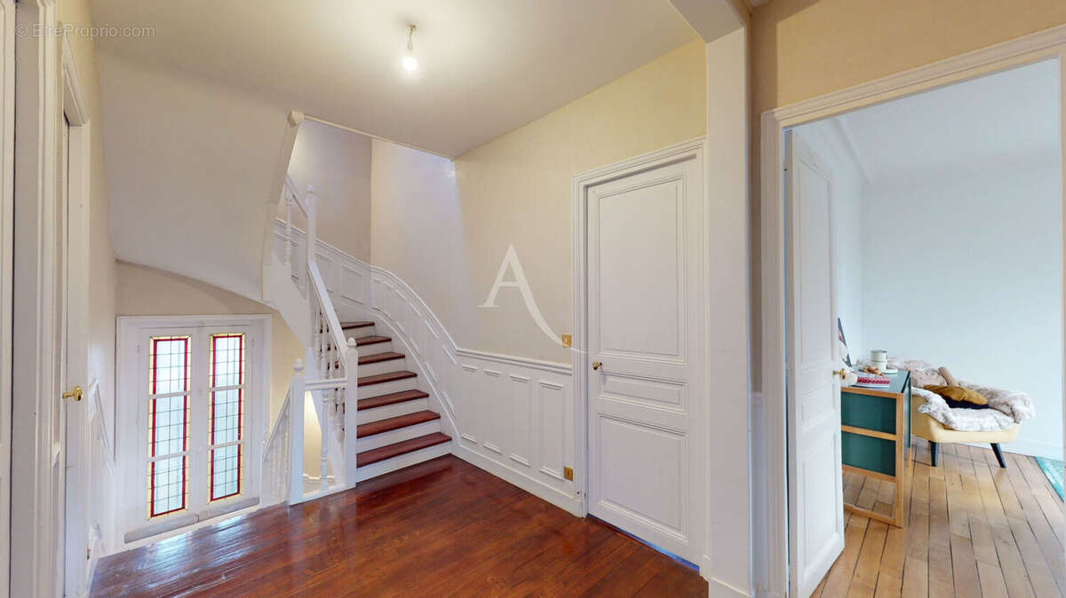 Maison à LES PAVILLONS-SOUS-BOIS