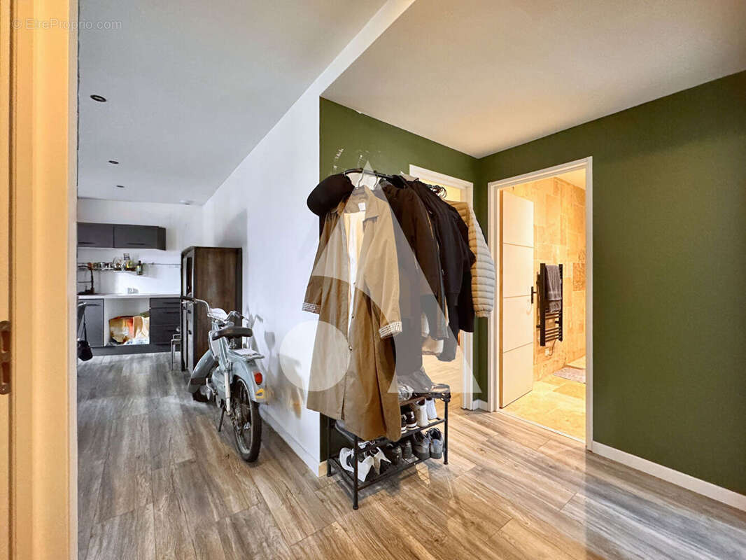 Appartement à MILLERY