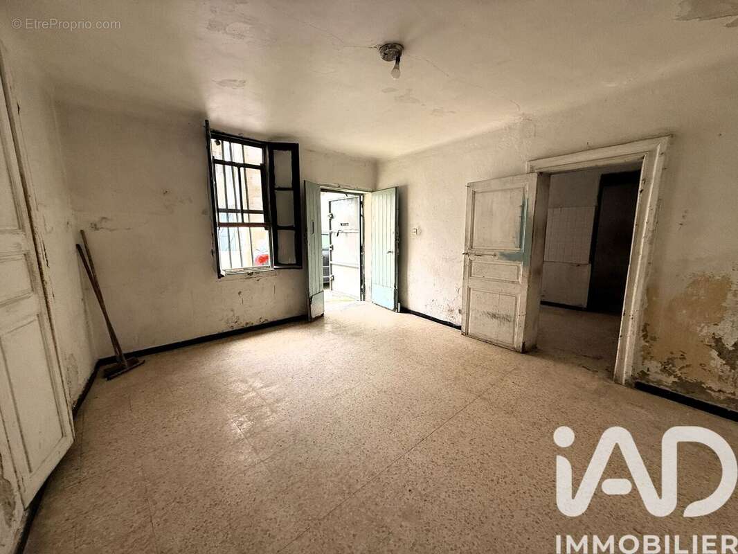 Photo 2 - Maison à SAINT-GILLES