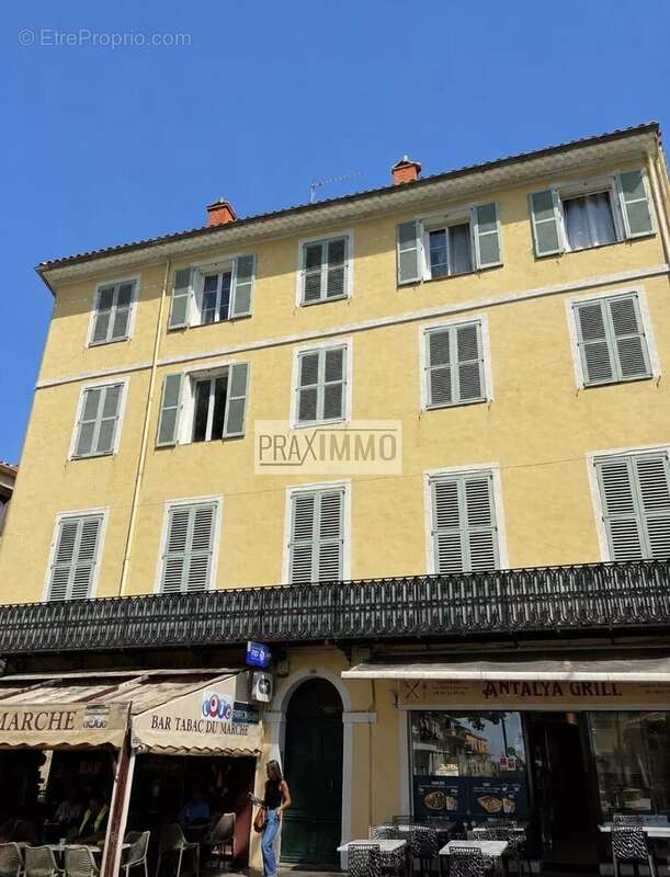 Appartement à FREJUS