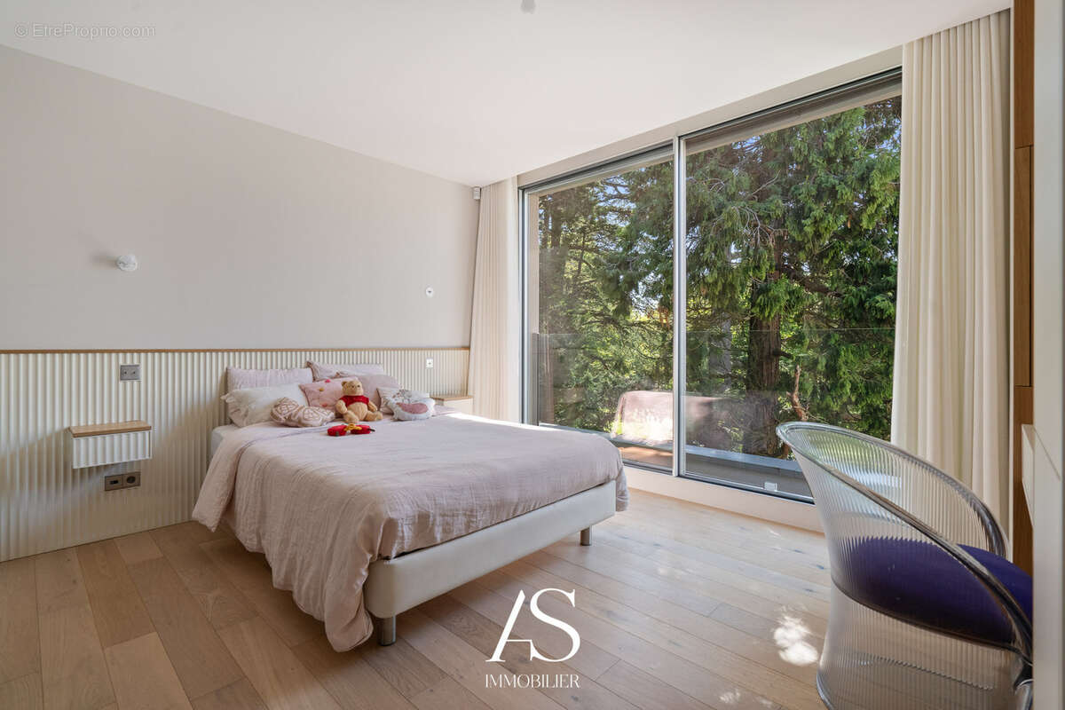 Maison à SAINT-CYR-AU-MONT-D'OR