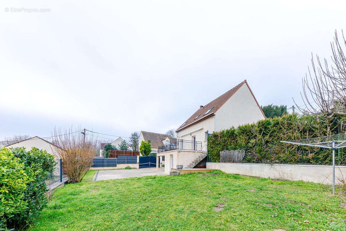 Maison à PONTOISE
