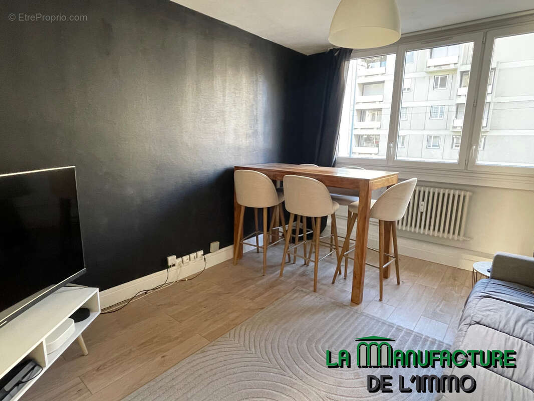 Appartement à SAINT-ETIENNE