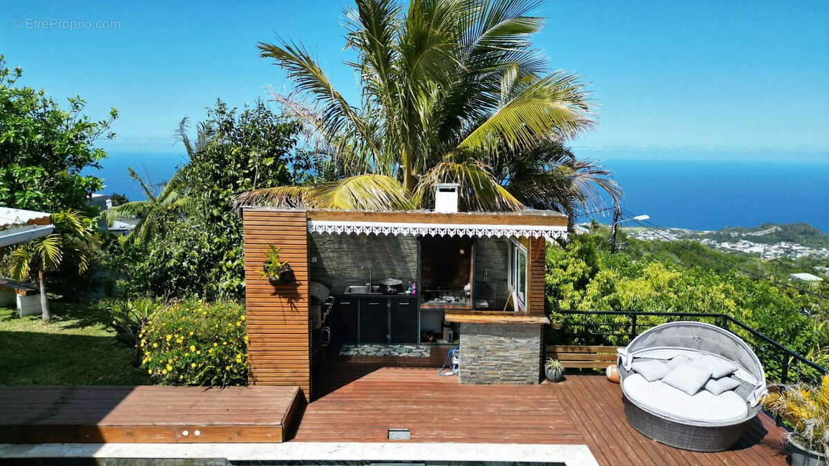 Dossier no VMA170000289 - Mandat n o 309 Belle Maison Familiale avec piscine et Vue mer imprenable dans le sec - photo 6