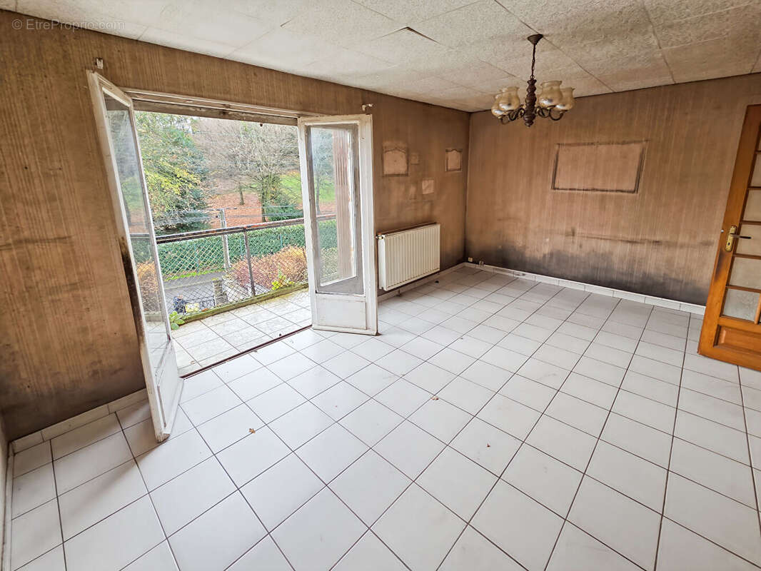 Maison à VERRIERES-LE-BUISSON