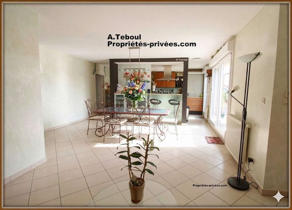 Appartement à VILLEURBANNE