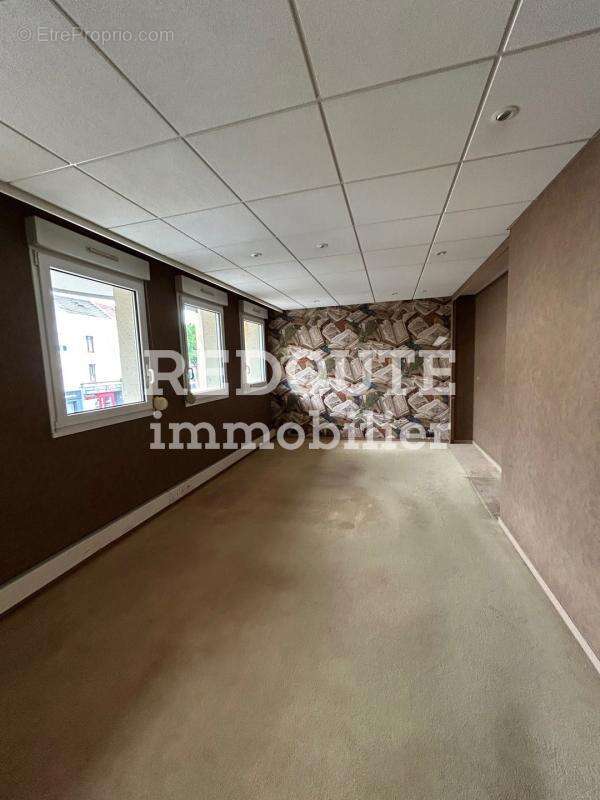 À VENDRE – Ensemble de bureaux d'environ 350 m² avec parkings privatifs – REIMS - photo 8
