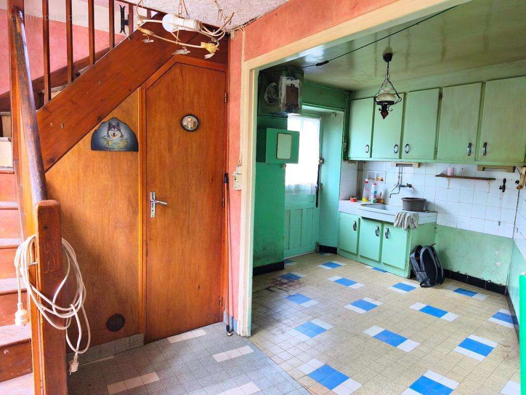 Maison de caractère avec jardin et fort potentiel d'aménagement - photo 8
