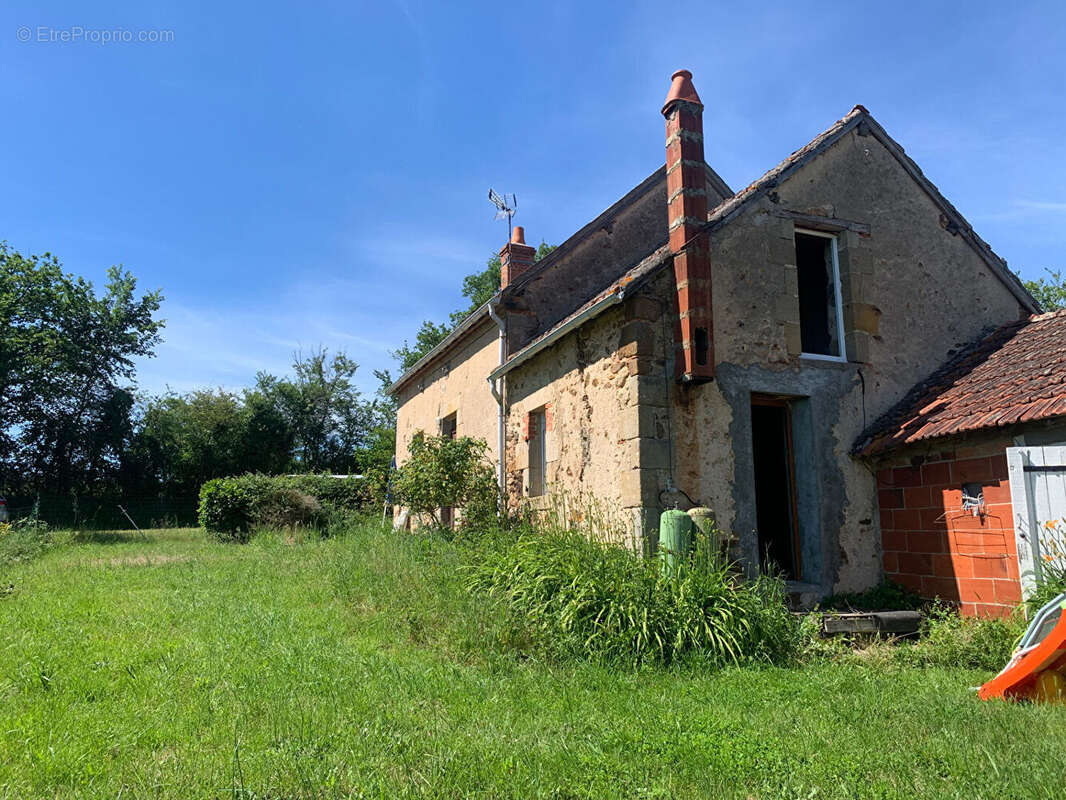 Maison à THENEUILLE